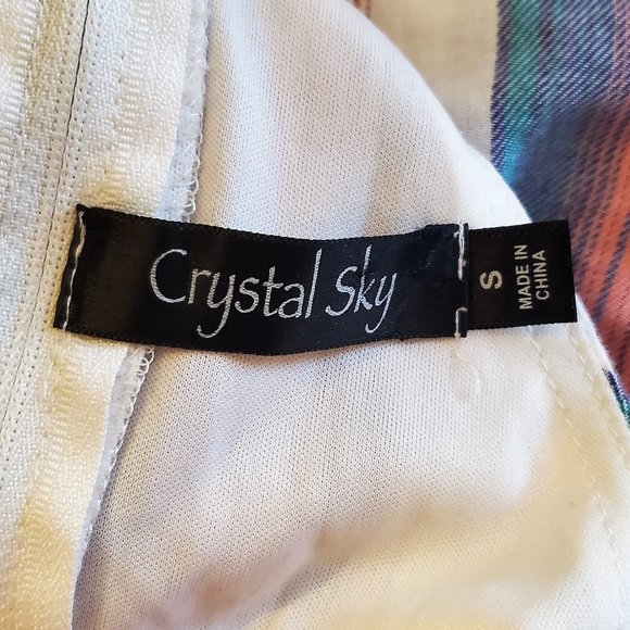 Crystal Sky White and Multi Colored Stripped Halter Back Zip-Up Romper Size S - Picture 14 of 16